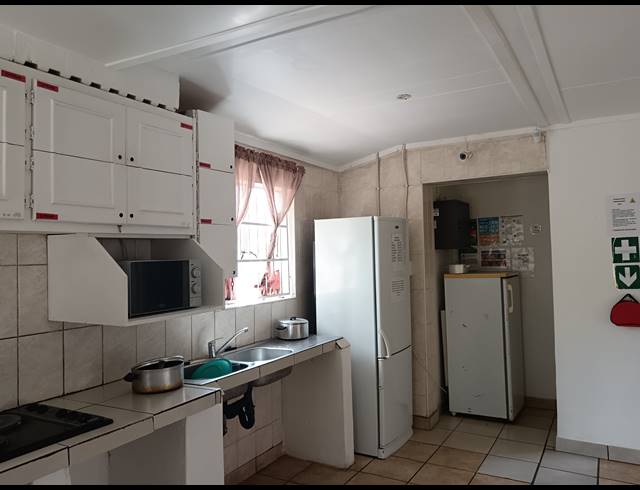 8 BEDROOM HOUSE FOR SALE IN BRANDWAG